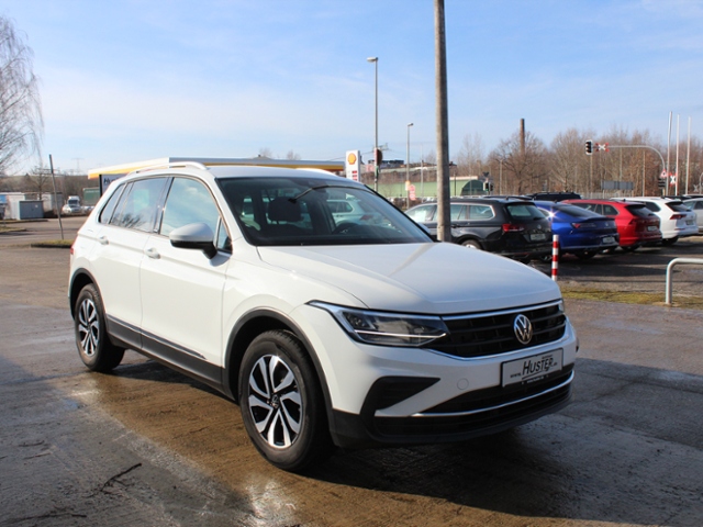 Tiguan Active 1.5 TSI OPF *AHK,NAVI,RFK,4xSHZ*