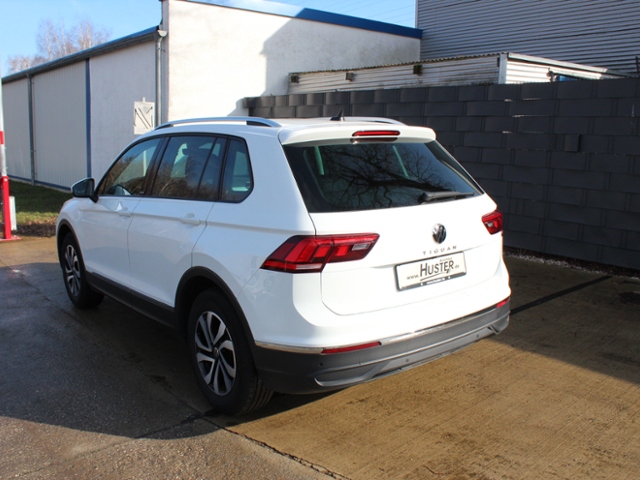 Tiguan Active 1.5 TSI OPF *AHK,NAVI,RFK,4xSHZ*