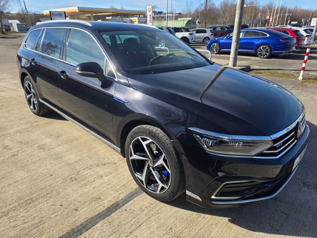 Passat Variant GTE 1.4 TSI Hybrid *AHK,ACC,RFK,A