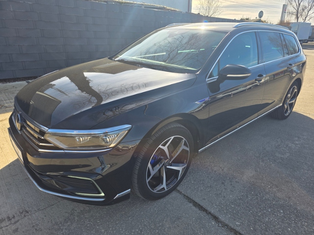 Passat Variant GTE 1.4 TSI Hybrid *AHK,ACC,RFK,A