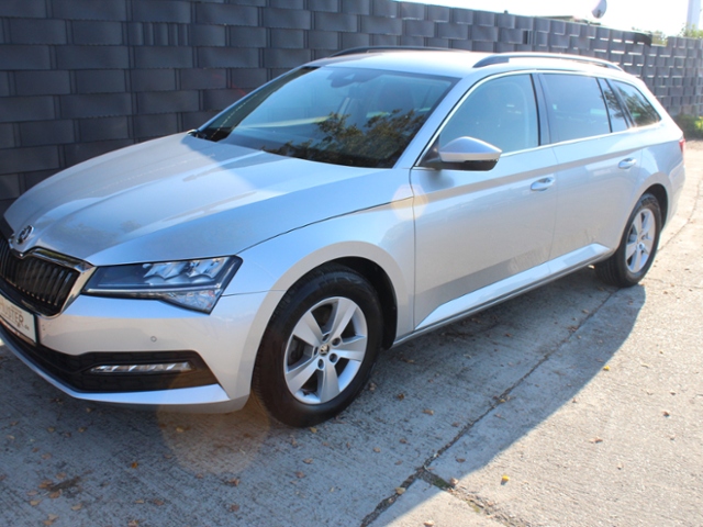 Superb Combi Ambition 1.5 TSI DSG ACT *ACC,NAVI,